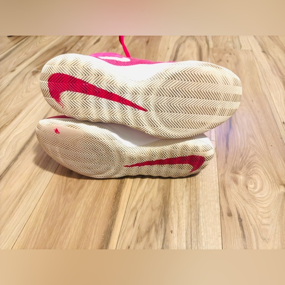 Nike Zoom Rev Kay Yow Breast Cancer Men's Basketball Shoes - Picture 9 of 12